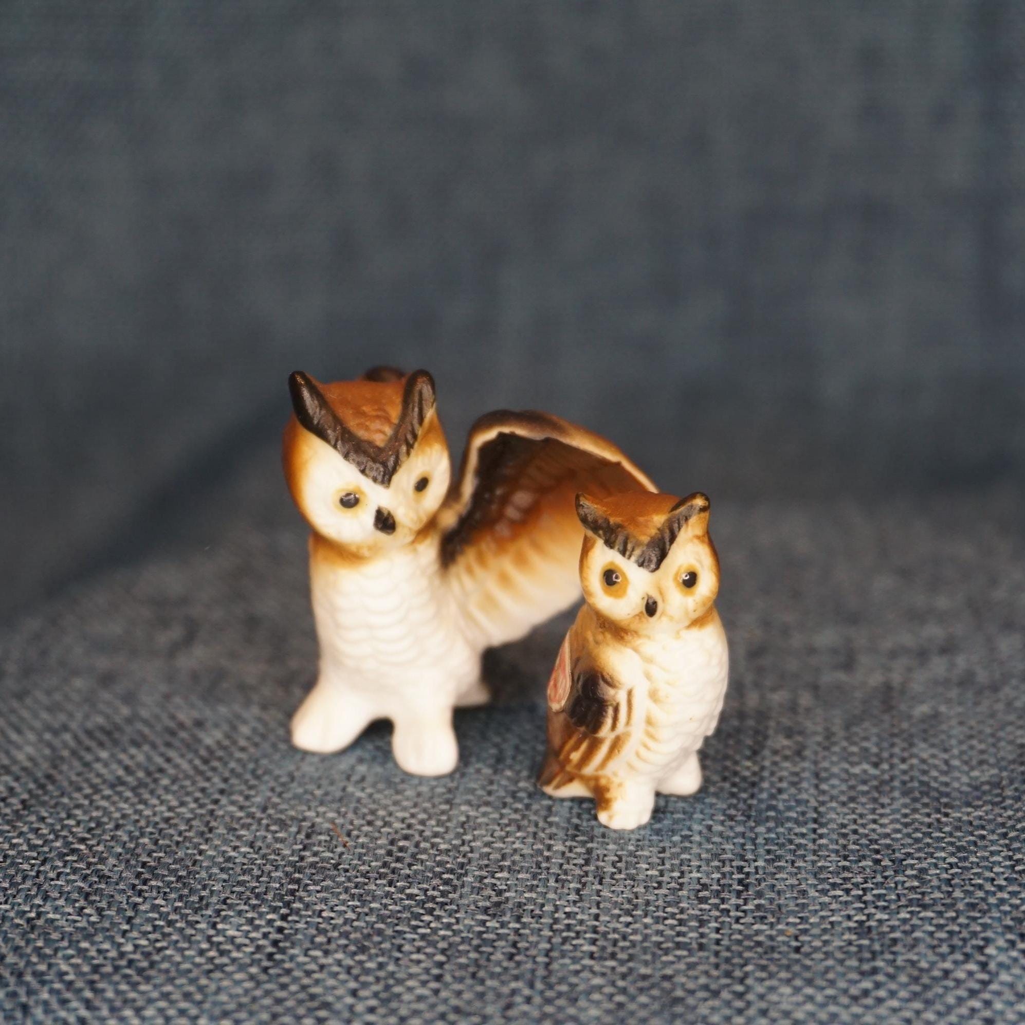 Miniature Owl Figurine Set. Vintage Porcelain Woodland Mama & Baby Birds: Doll Diorama Collectib