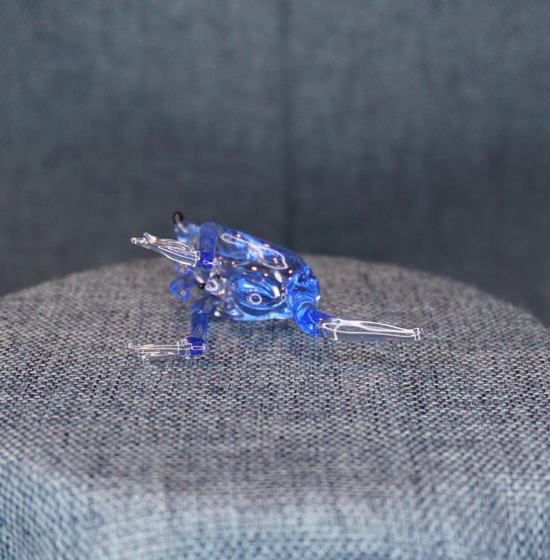 Miniature Blue Kangaroo Figurine. Vintage Lampwork Glass Mama Kangaroo