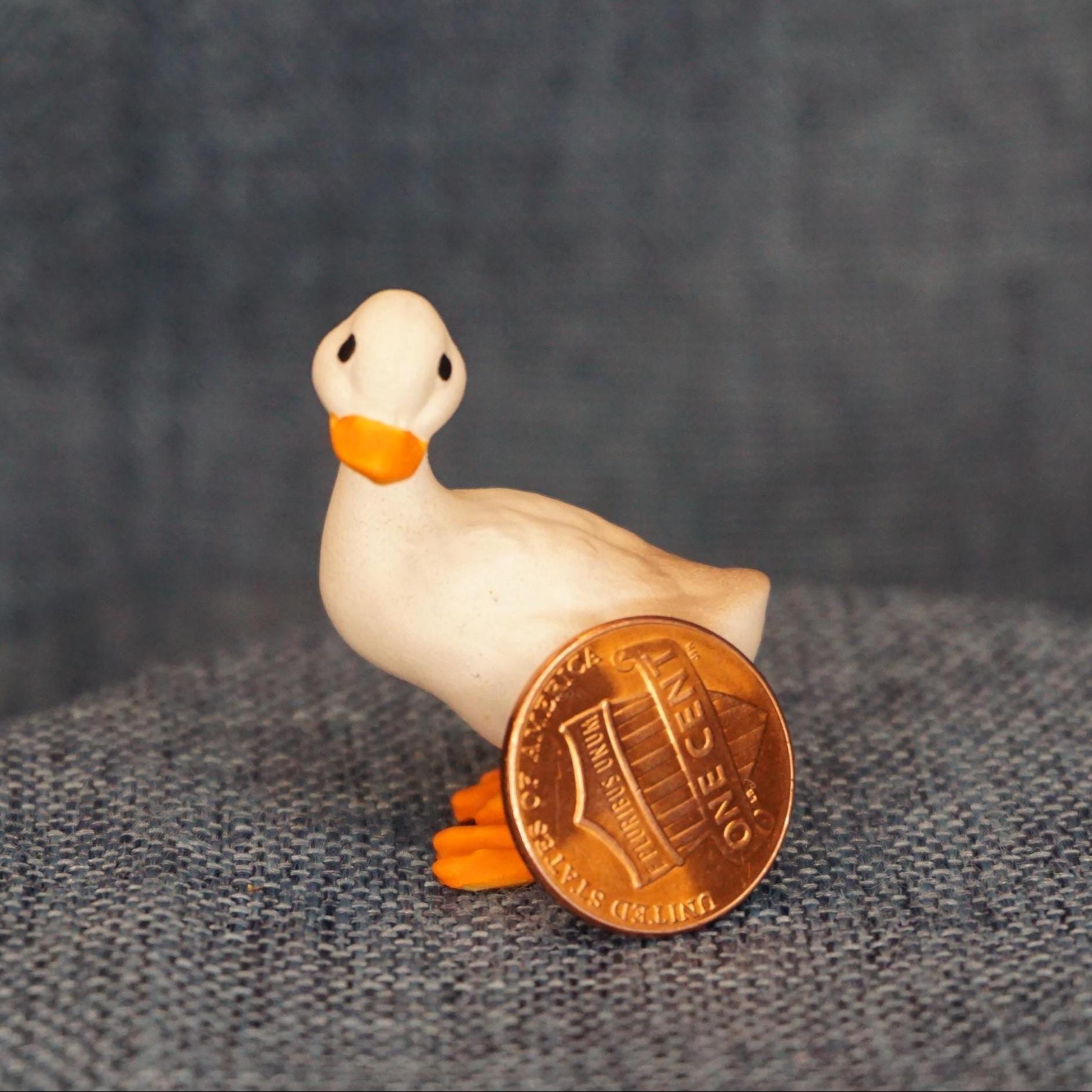 Hagen-renaker White Duck Mama Figurine: Bisque Ceramic Bird