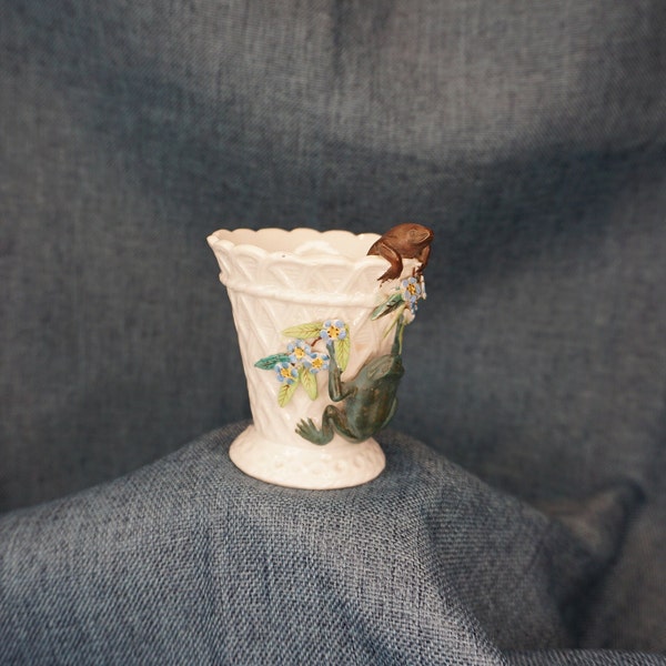 Porcelain Frog Vase. Vintage Bone China Amphibian Vanity Dresser Accessory. Victorian Style Frog Toad Climbing Basket. Desk Catch All Gift