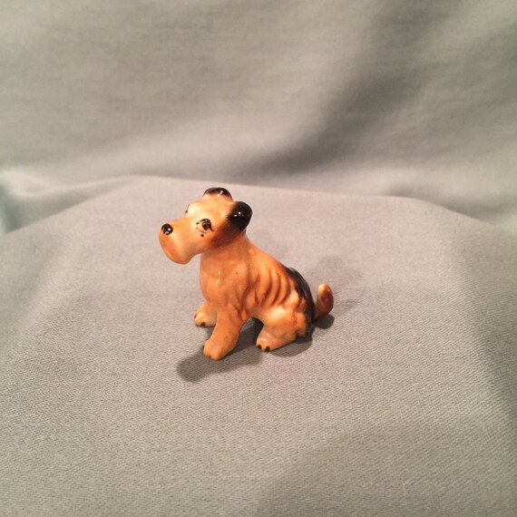 Miniature Airedale Terrier Dog Figurine. Tiny Dollhouse Seated