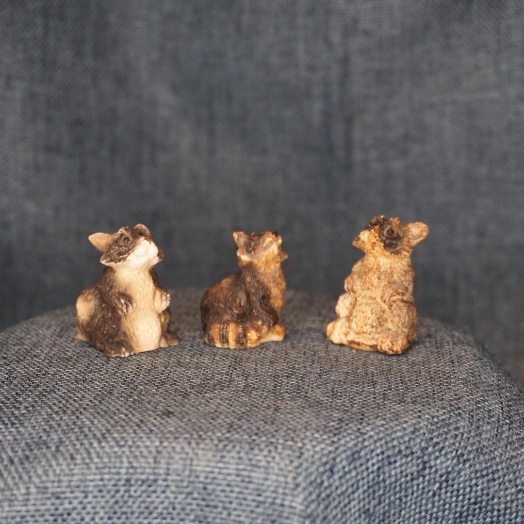 Mini Raccoon Miniature Raccoon Figurine Set. Vintage Itty-bitty World Animal: Resin ...