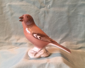 Bing & Grondahl Retired Chaffinch Bird Figurine. Beautiful Detailed Danish Porcelain Blush Red Finch Home Decor. Fine Vintage Gift Figurine