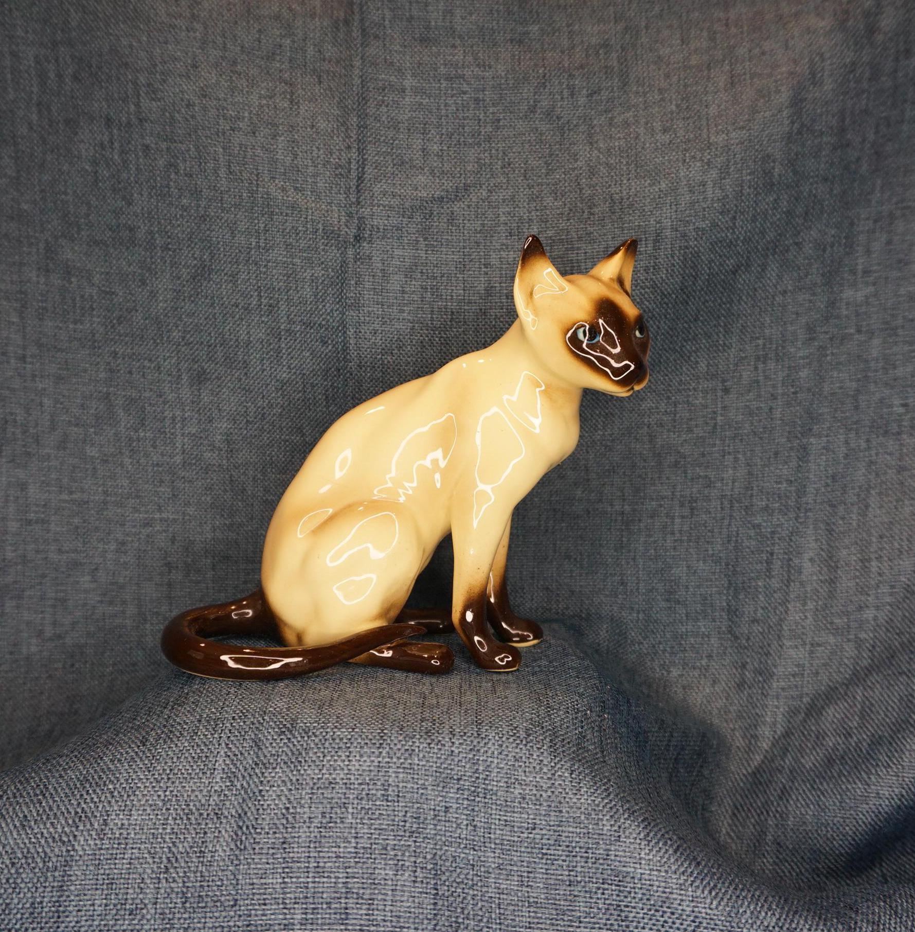 【misen2014さま】vintage figure ୨୧ ベージュ 猫ちゃん Josef Originals Siamese Cat Figurine: Vintage Ceramic Collectible