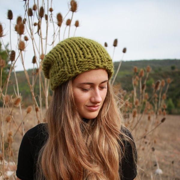 Bonnet d'hiver très épais, bonnet en grosse maille vert olive foncé, gros bonnet pour femme, bonnet doux et chaud tricoté à la main, nombreuses couleurs disponibles