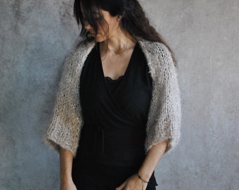 Beige chunky mohair blend sequins shrug, boho wedding shrug, tricot tricoté à la main boléro, cropped cardigan, hippie shrug