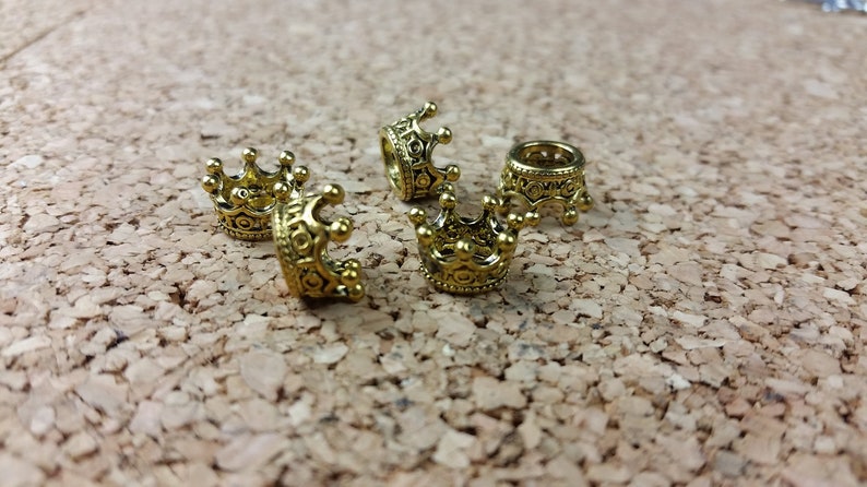 5pcs Vintage Gold Queen Crown Beads x5 Queen Crown Charms Metal Crowns Tibetan Metal Jewelry Findings Vintage Gold Queen Crowns image 1