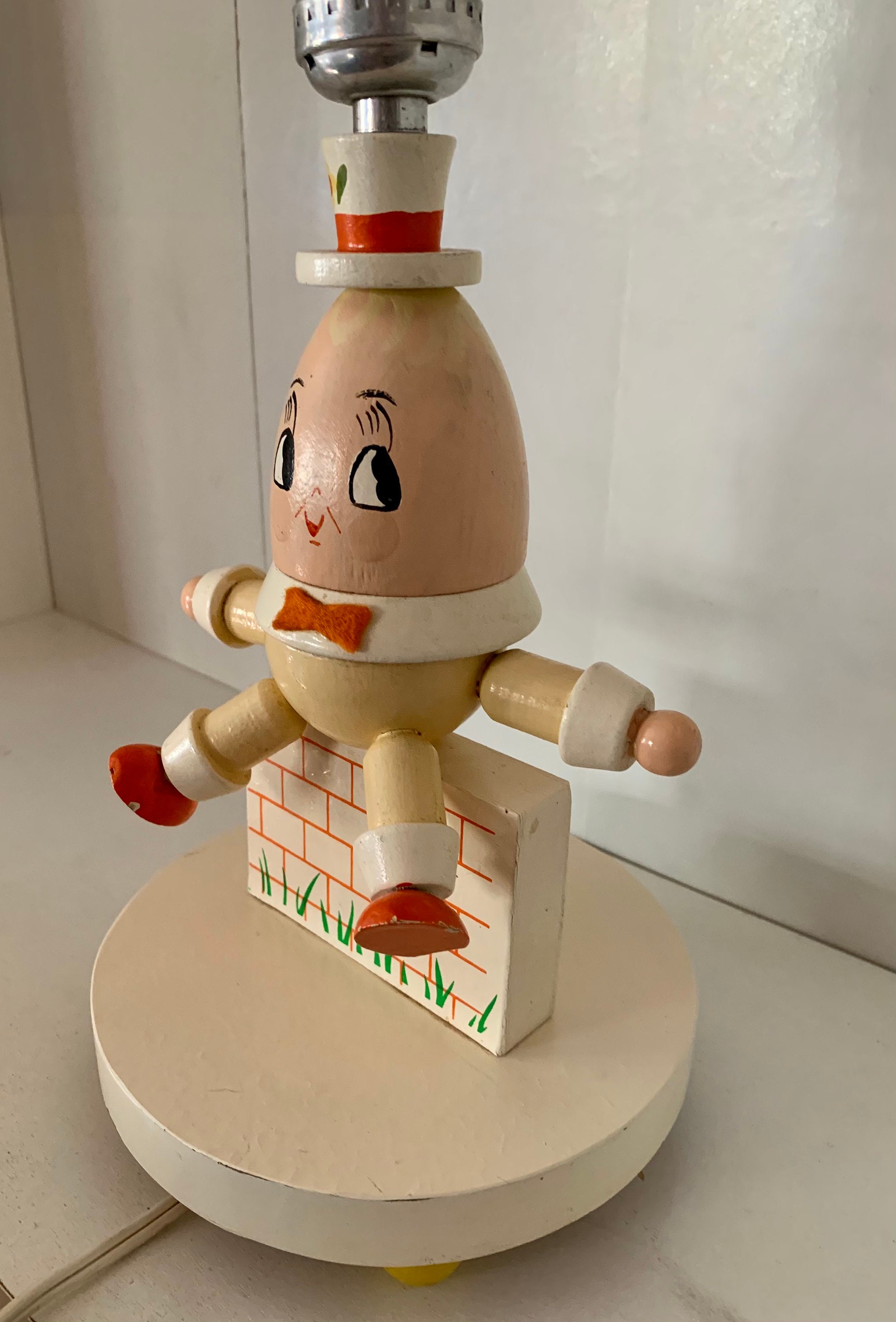 Vintage Humpty Dumpty Lamp - Etsy