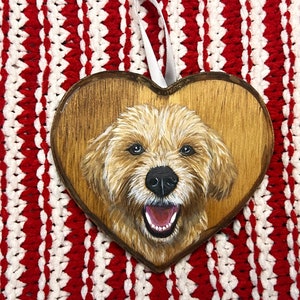 Animal de compagnie personnalisé Saint-Valentin - Portrait d'animal de compagnie peint à la main sur le coeur - Peinture d'animal de compagnie de la Saint-Valentin - Commission animal de compagnie sur bois - Portrait d'animal de compagnie personnalisé chien chat