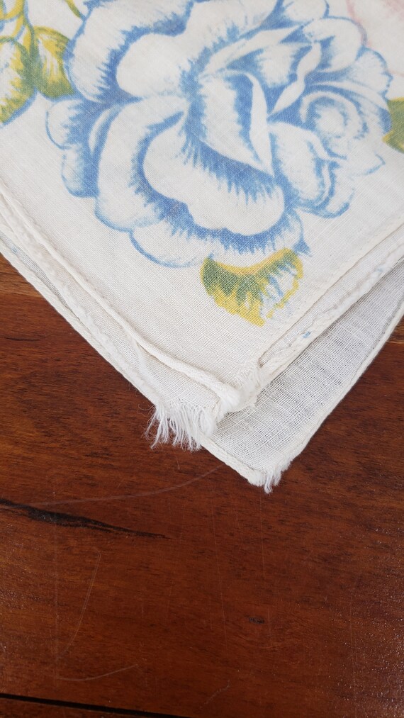 Set of 10 Vintage Handkerchiefs - image 6