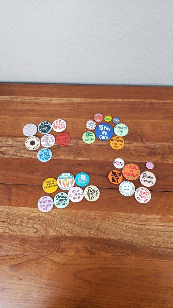 Collection of 7 Vintage Jacket Pins / Buttons - Yo