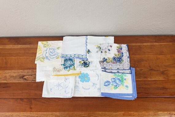 Set of 10 Vintage Handkerchiefs - image 2