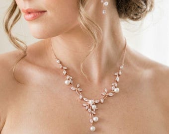 Rose gold floral necklace for Bride, Pearl necklace for Wedding, Bridal jewelry set, Necklace and earrings for Wedding, Wedding day jewelry