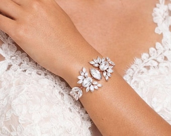 Rose Gold Bridal bracelet, Statement bracelet for Bride, Crystal bracelet for Wedding