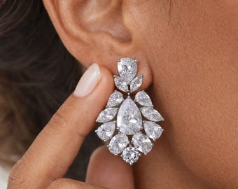 Crystal Bridal earrings, Chandelier earrings for Bride, Bridal jewelry for Wedding