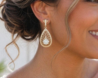 Gold Bridal earrings, Art Deco earrings for Bride, Crystal Wedding earrings, Bridal jewelry for Wedding