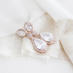 Rose gold Teardrop Bridal earrings Bridal jewelry CZ Drop Wedding earrings Rose gold stud earrings Bridesmaid gift Wedding jewelry