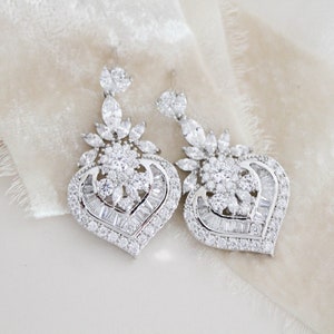 Crystal Bridal Earrings Wedding jewelry Art Deco Crystal Drop earrings Bridesmaid earrings Vintage style earrings Rose Gold Wedding earrings