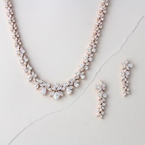 Rose gold Bridal jewelry SET Bridal necklace and earring set Rose gold necklace Rose gold earrings Wedding necklace set Leaf necklace