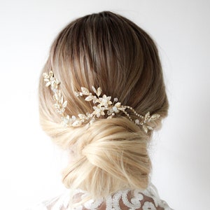 Wedding headpiece, Bridal hair piece, Wedding hair accessories, Bridal hair clip, Wedding hair vine, Floral hair piece, Leaf hair pece