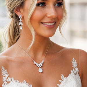 Rose gold Bridal jewelry set, Rose gold Bridal necklace and earrings, Simple Wedding necklace, Backdrop necklace, CZ Wedding jewelry