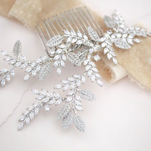 Silver Bridal hair comb, Bridal hair piece, Leaf Wedding headpiece, Wedding hair piece, Wedding hair comb for bride, Wedding hair accessory image 1