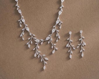 Bridal necklace set, Wedding Necklace and earring set, Bridal jewelry set, Leaf Bridal earrings, Statement necklace, Wedding jewelry