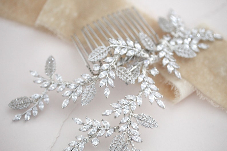 Silver Bridal hair comb, Bridal hair piece, Leaf Wedding headpiece, Wedding hair piece, Wedding hair comb for bride, Wedding hair accessory image 4