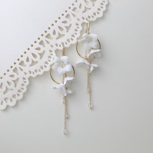Floral Wedding earrings, Round hoop earrings, Gold floral earrings, Statement earrings for bride, Long Bridal earrings, Wedding jewelry