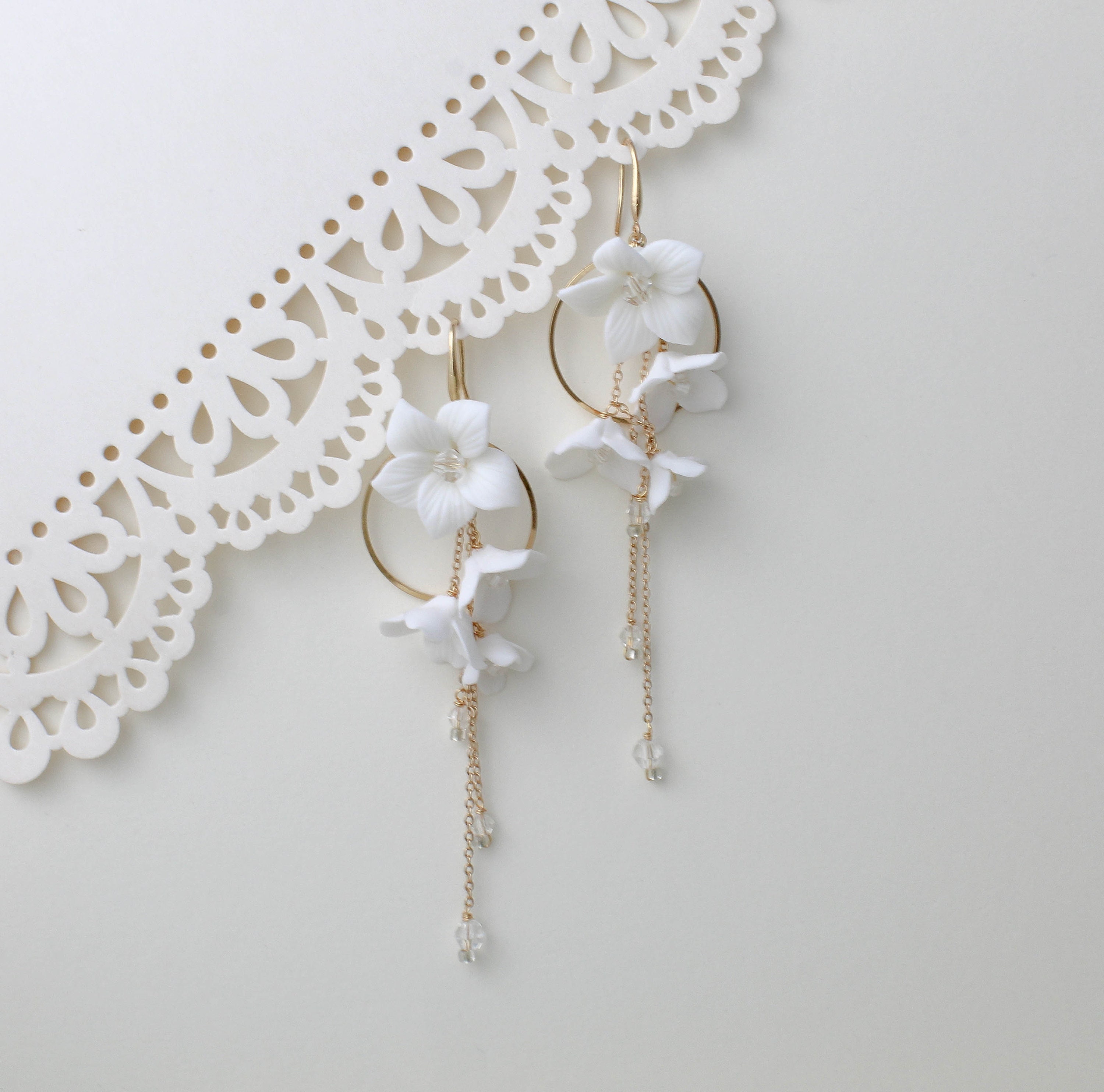 Floral Wedding earrings, Round hoop earrings, Gold floral earrings, Statement earrings for bride, Long Bridal earrings, Wedding jewelry