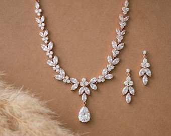 Bridal Necklace and Earrings Set, Rose gold Wedding Jewelry, Bridal Jewelry Set, Necklace and Drop Earrings for Bride