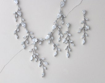 Bridal necklace set, Wedding Necklace and earring set, Bridal jewelry set, Leaf Bridal earrings, Statement necklace, Wedding jewelry