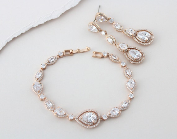 Bridal Earrings and bracelet set, Bridal jewelry, Rose gold bracelet, Rose gold earrings, Wedding jewelry for brides, Long drop earrings