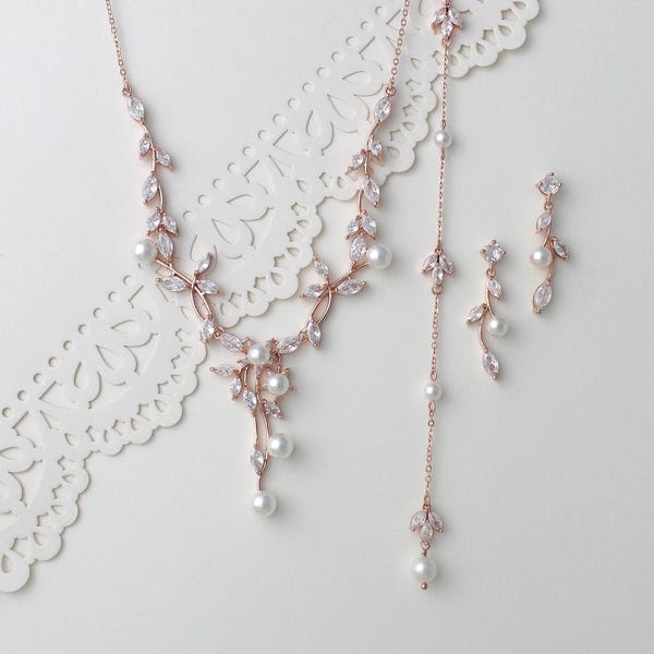 Collar con espalda color oro rosa, conjunto de joyas nupciales, collar y pendientes de perlas para boda, collar con espalda de cristal para novia, joyería nupcial