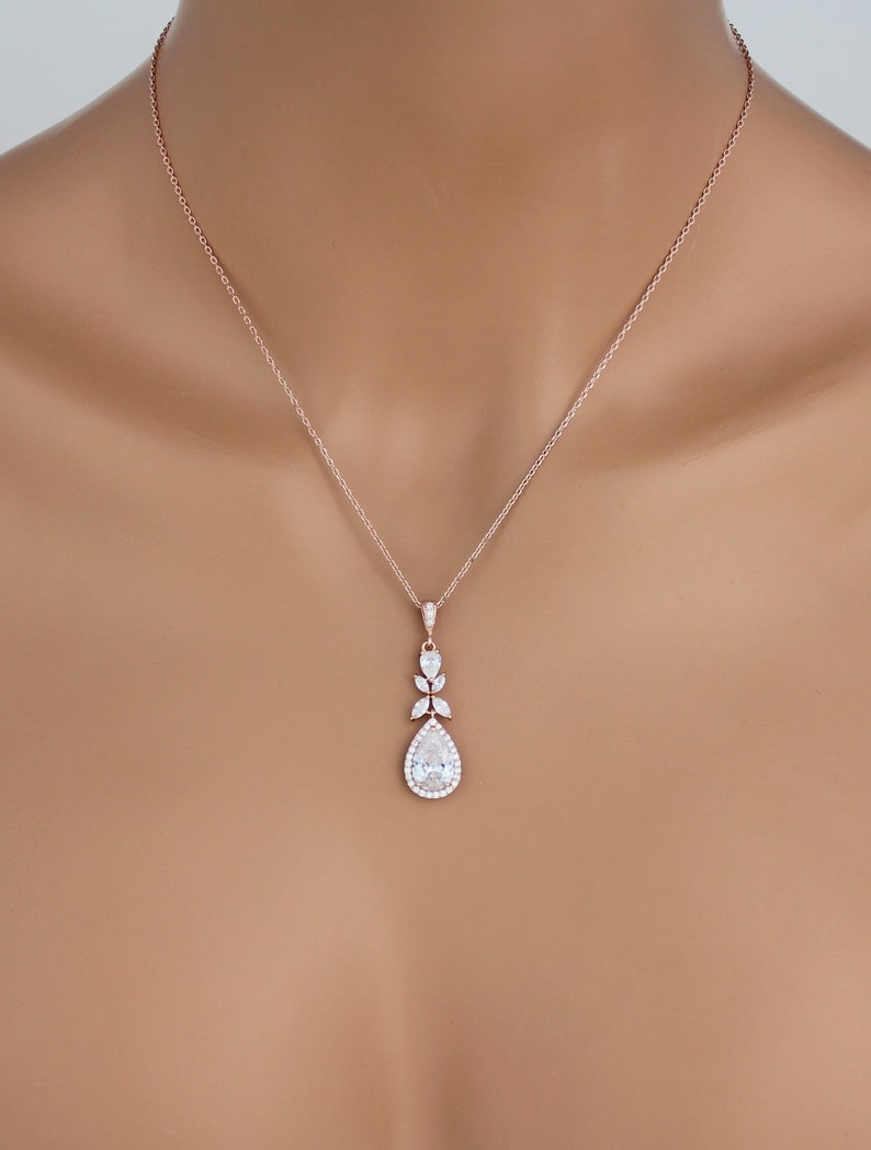Milli Necklace in Rose/Aqua Champagne