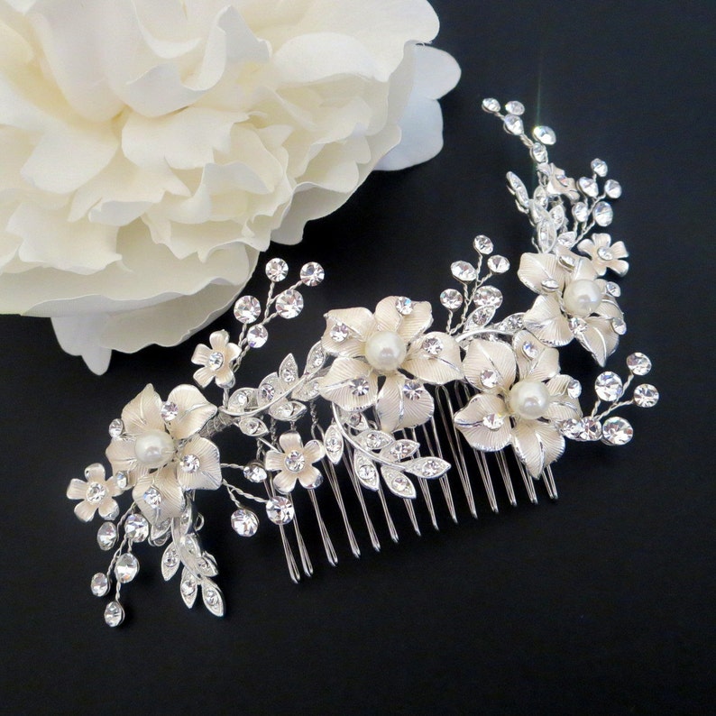 Gold hair comb Gold headpiece Wedding hair accessory Bridal hair comb Wedding headpiece Bridal hair vine Leaf hair comb Head piece