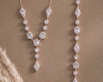 Rose gold Backdrop necklace, Bridal Back necklace, Wedding jewelry for Bride, Kite shaped stones