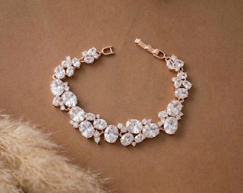 Rose Gold Bridal bracelet, Chunky Wedding bracelet for Bride, Wedding Day Jewelry with Oval stones