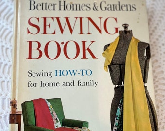 Vintage "Better Homes and Gardens Sewing Book" 1961 Edition