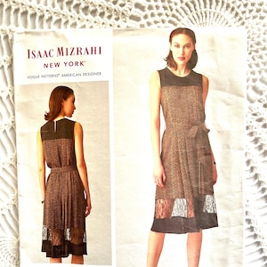Classic 2000s Vogue American Designer 1554 Sewing Pattern by Isaac Mizrahi New York- Misses&#39; Dress Size 6-22 Bust 30.5-44 UNCUT