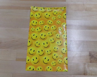 1-200 SMILEY FACES 6x9 Poly Mailers Self Seal Adhesive Yellow Plastic Flat Envelope Water Resistant Tear Proof Lightweight