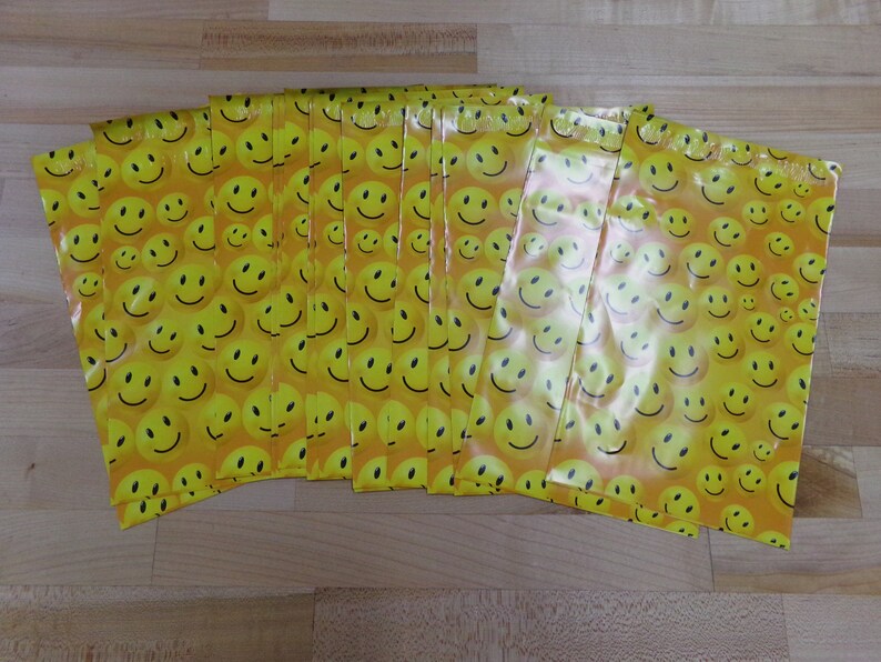 1-200 SMILEY FACES 6x9 Poly Mailers Self Seal Adhesive Yellow Plastic Flat Envelope Water Resistant Tear Proof Lightweight