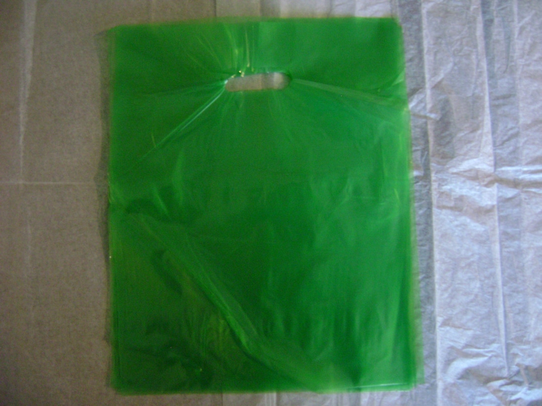 Choice 12" X 15" 1.5 Mil Black Unprinted Extra Heavy-Duty Plastic Merchandise Bag - 500/Case