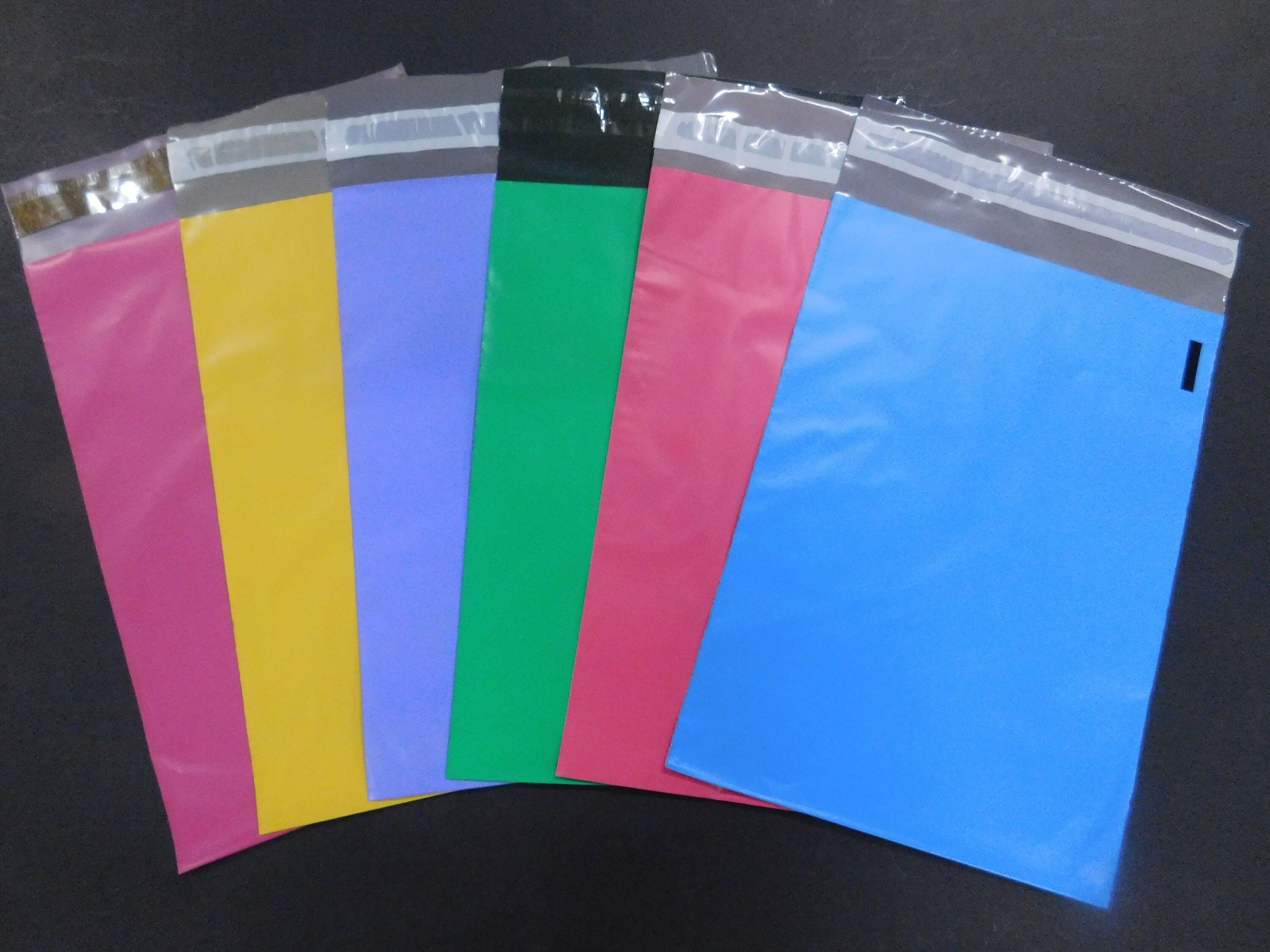 100 Poly-Versandtaschen – 7,5x10,5 Zoll, Selbstklebend, 100er Pack
