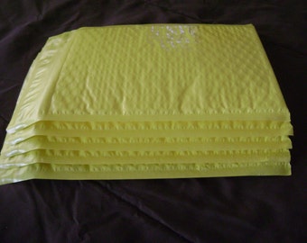 10-100 YELLOW 8.5x11 Bubble Mailer Self Seal Adhesive Envelopes Protective Padded Wrap Shipping Supply Mailer Plastic Sturdy Lightweight