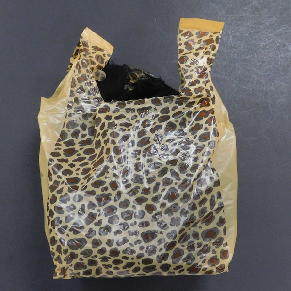 50 pcs 8x5x16 LEOPARD Plastic T-Shirt Bag Animal Print Party Merchandise Craft Show Bags