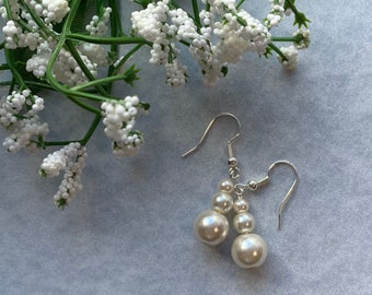 White Pearl Earings