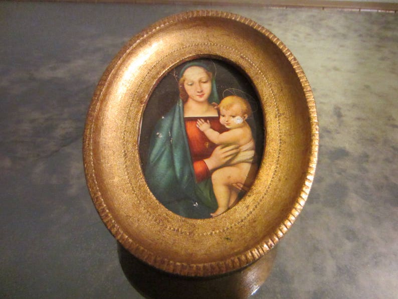 Madonna And Child Paper Portrait Oval Gilt Wood Frame
