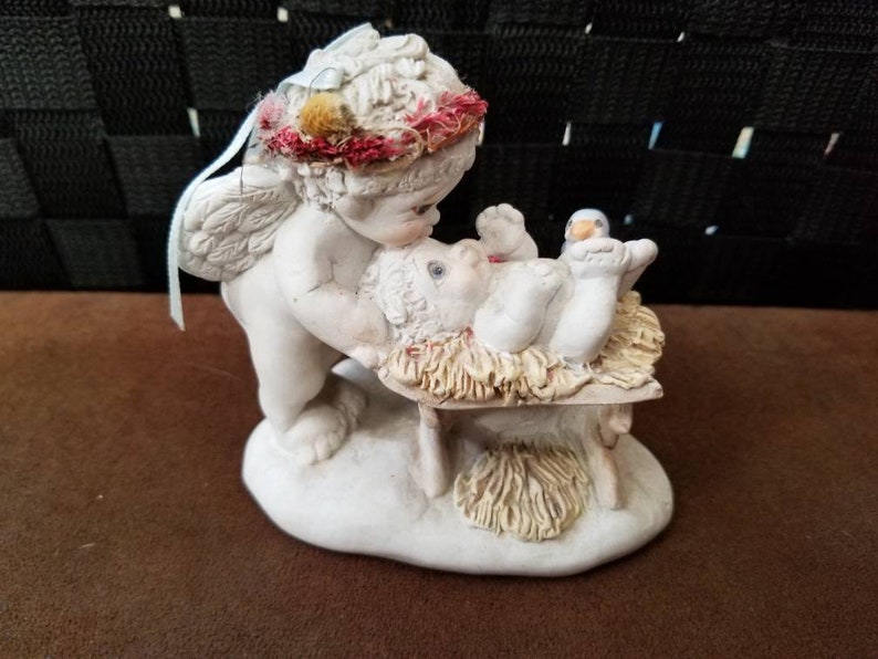 Dreamsicles DC230 Born This Day figurine
