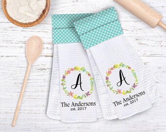 Personalized Kitchen Hand Towel, Wedding Gift, Housewarming Gift - Stove Handle Towel, Kitchen Towel Tea Towel Wreath Monogram